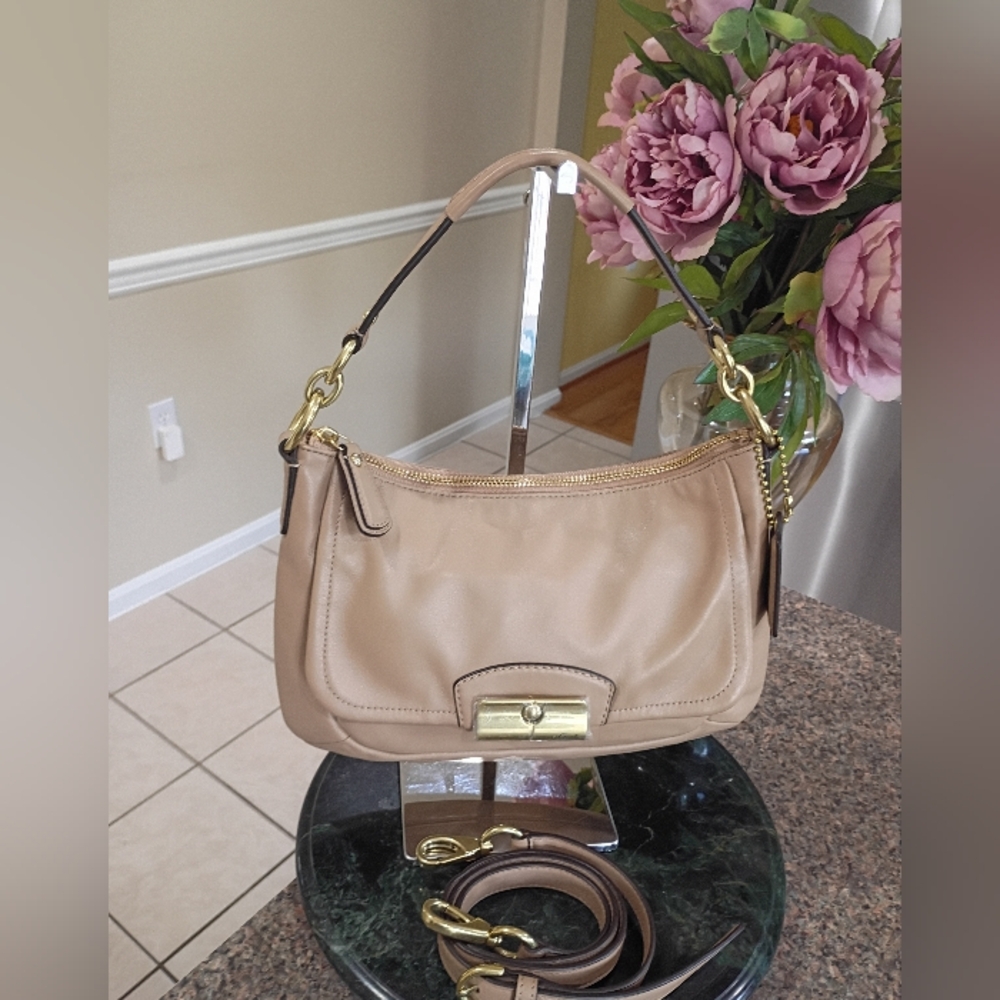 Coach Kirsten tan med leather shoulder bag - Picture 4 of 17